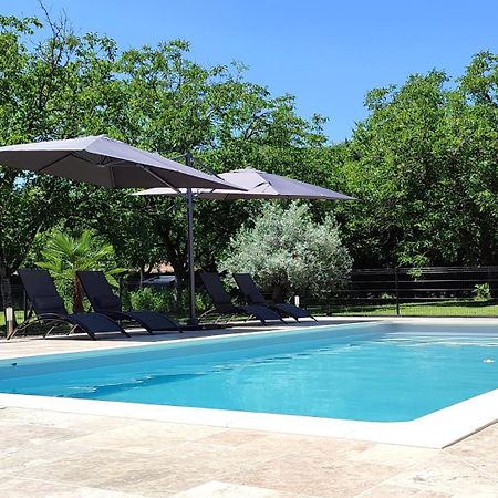Le 4 Bed and Breakfast Montignac-Lascaux Εξωτερικό φωτογραφία