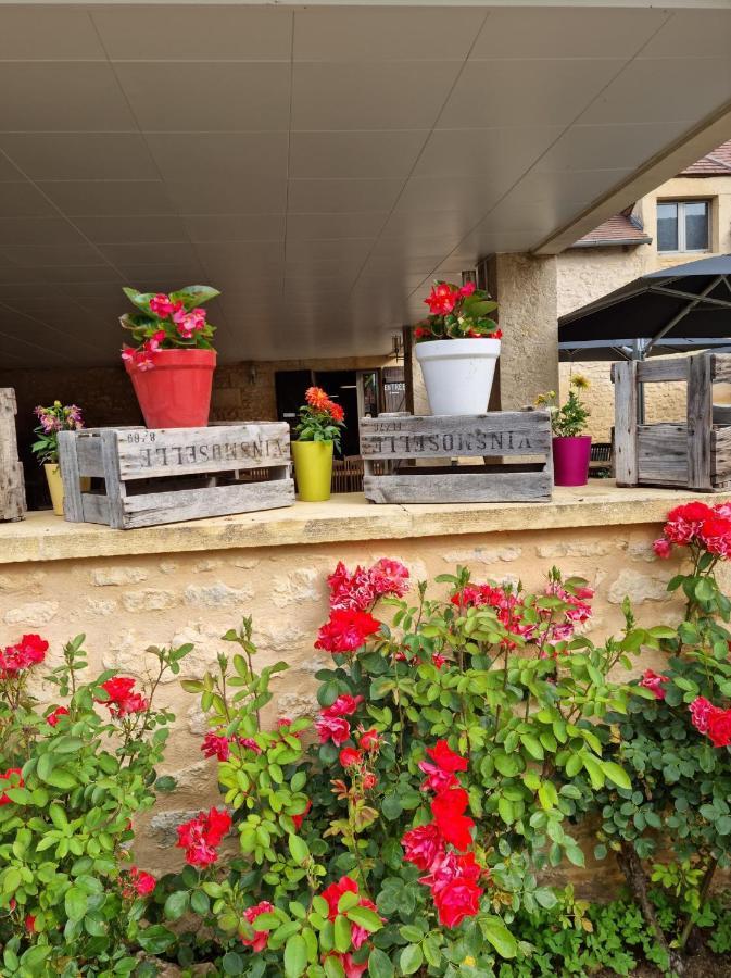Le 4 Bed and Breakfast Montignac-Lascaux Εξωτερικό φωτογραφία