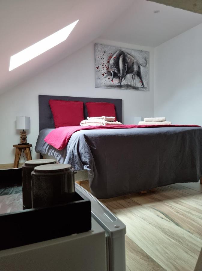 Le 4 Bed and Breakfast Montignac-Lascaux Εξωτερικό φωτογραφία