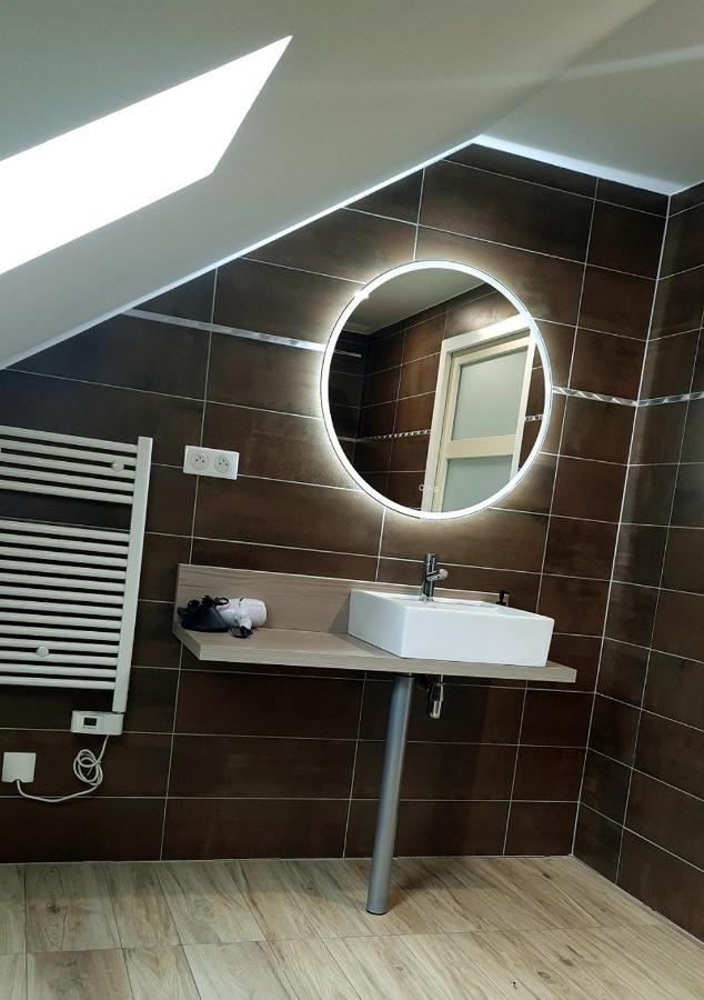 Le 4 Bed and Breakfast Montignac-Lascaux Εξωτερικό φωτογραφία