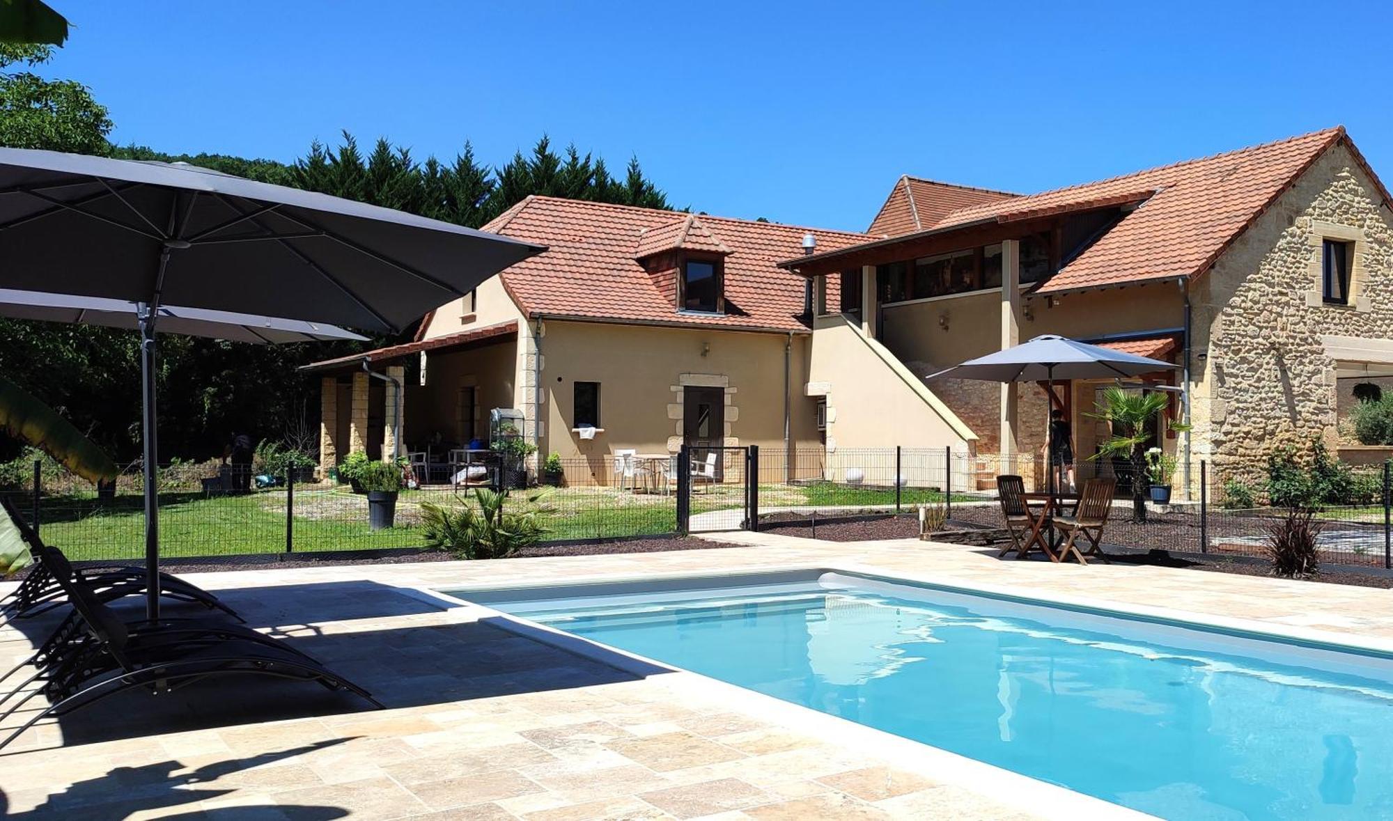 Le 4 Bed and Breakfast Montignac-Lascaux Εξωτερικό φωτογραφία
